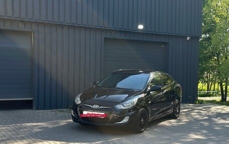 Hyundai Solaris II рестайлинг, 2011 год, 680 000 рублей, 18 фотография