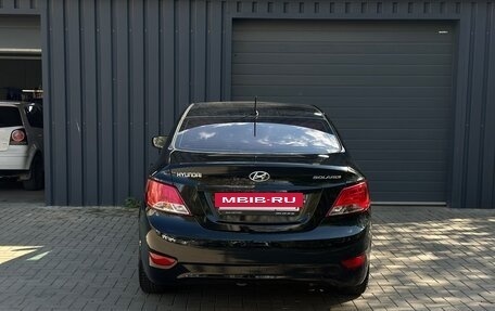 Hyundai Solaris II рестайлинг, 2011 год, 680 000 рублей, 17 фотография