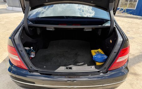 Mercedes-Benz C-Класс, 2011 год, 1 800 000 рублей, 8 фотография