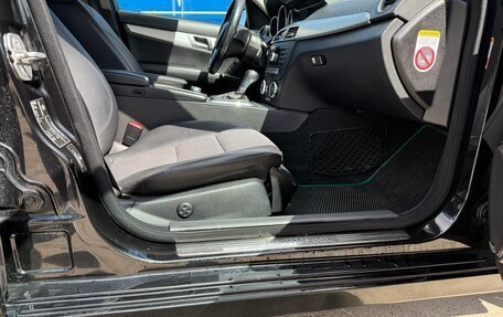 Mercedes-Benz C-Класс, 2011 год, 1 800 000 рублей, 10 фотография