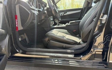 Mercedes-Benz C-Класс, 2011 год, 1 800 000 рублей, 12 фотография