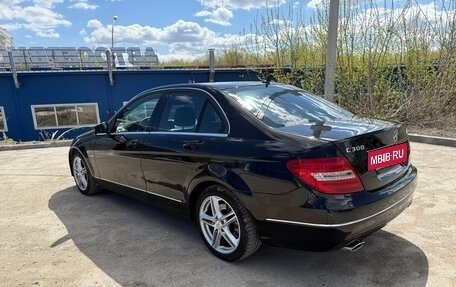 Mercedes-Benz C-Класс, 2011 год, 1 800 000 рублей, 4 фотография
