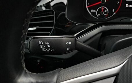 Volkswagen Polo VI (EU Market), 2021 год, 1 750 000 рублей, 10 фотография