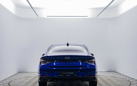Hyundai Elantra, 2022 год, 2 530 000 рублей, 4 фотография