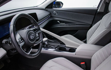 Hyundai Elantra, 2022 год, 2 530 000 рублей, 9 фотография