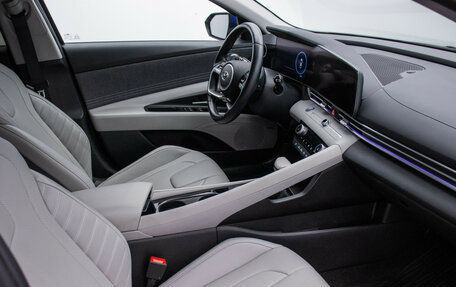 Hyundai Elantra, 2022 год, 2 530 000 рублей, 10 фотография