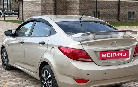 Hyundai Solaris II рестайлинг, 2011 год, 490 000 рублей, 3 фотография