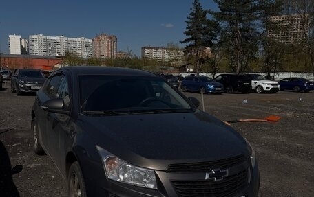 Chevrolet Cruze II, 2014 год, 950 000 рублей, 2 фотография