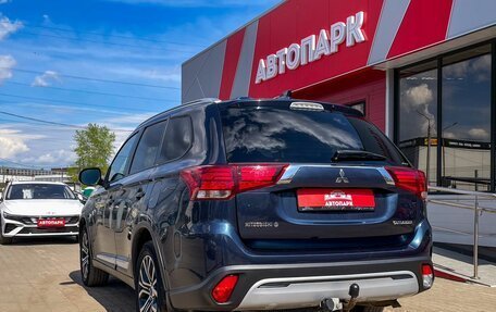 Mitsubishi Outlander III рестайлинг 3, 2020 год, 2 469 000 рублей, 6 фотография