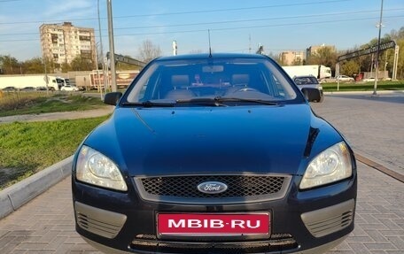 Ford Focus II рестайлинг, 2005 год, 375 000 рублей, 1 фотография