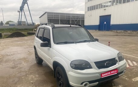 Chevrolet Niva I рестайлинг, 2016 год, 695 000 рублей, 1 фотография