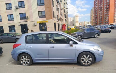 Nissan Tiida, 2011 год, 750 000 рублей, 4 фотография