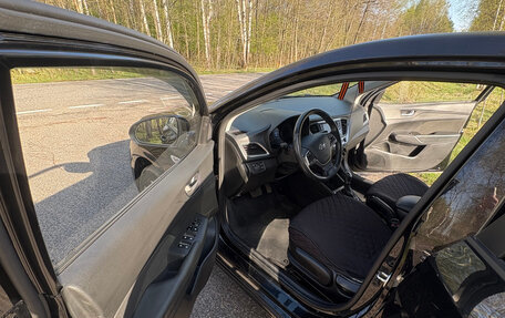 Hyundai Solaris II рестайлинг, 2018 год, 1 300 000 рублей, 9 фотография
