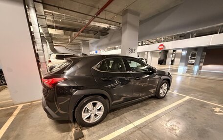 Lexus UX I, 2021 год, 3 300 000 рублей, 6 фотография