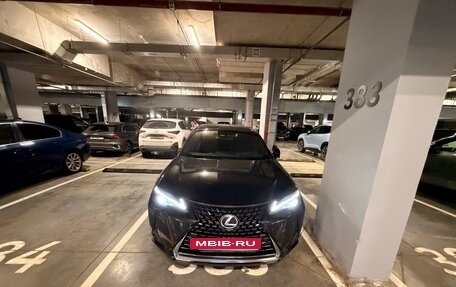 Lexus UX I, 2021 год, 3 300 000 рублей, 8 фотография