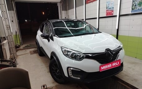 Renault Kaptur I рестайлинг, 2016 год, 1 300 000 рублей, 2 фотография