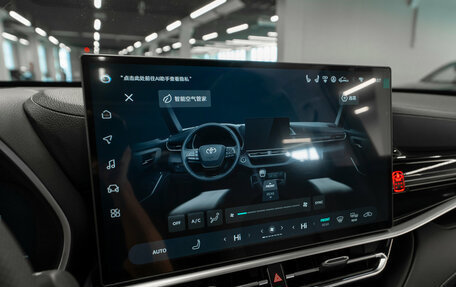 Toyota Highlander, 2026 год, 5 300 000 рублей, 25 фотография