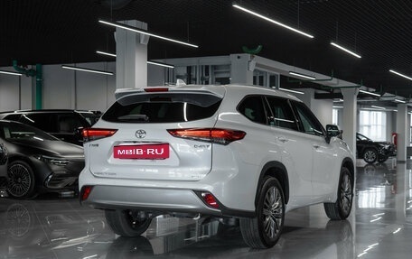 Toyota Highlander, 2026 год, 5 300 000 рублей, 5 фотография