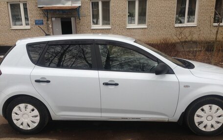 KIA cee'd I рестайлинг, 2010 год, 350 000 рублей, 9 фотография