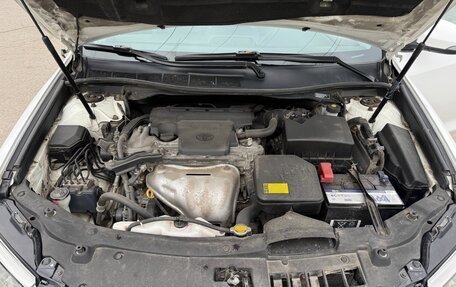 Toyota Camry, 2015 год, 1 900 000 рублей, 11 фотография