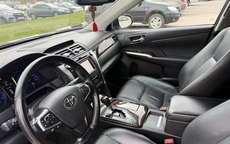 Toyota Camry, 2015 год, 1 900 000 рублей, 14 фотография
