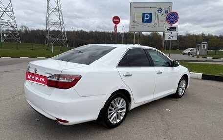 Toyota Camry, 2015 год, 1 900 000 рублей, 6 фотография