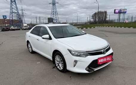 Toyota Camry, 2015 год, 1 900 000 рублей, 2 фотография