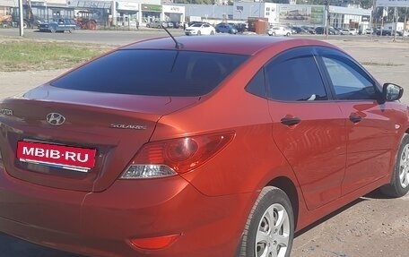 Hyundai Solaris II рестайлинг, 2013 год, 700 000 рублей, 7 фотография