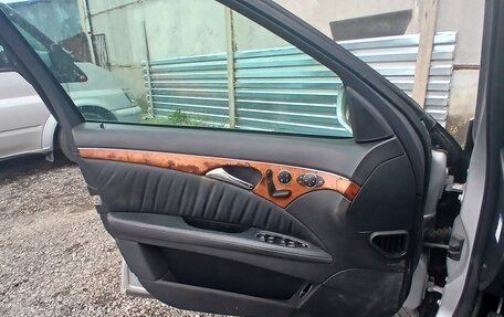Mercedes-Benz E-Класс, 2002 год, 735 000 рублей, 15 фотография