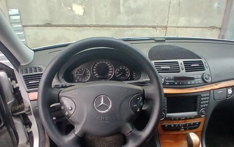 Mercedes-Benz E-Класс, 2002 год, 735 000 рублей, 16 фотография