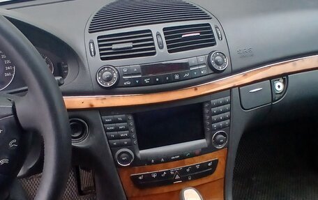 Mercedes-Benz E-Класс, 2002 год, 735 000 рублей, 17 фотография