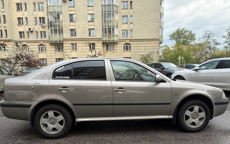 Skoda Octavia IV, 2010 год, 950 000 рублей, 3 фотография