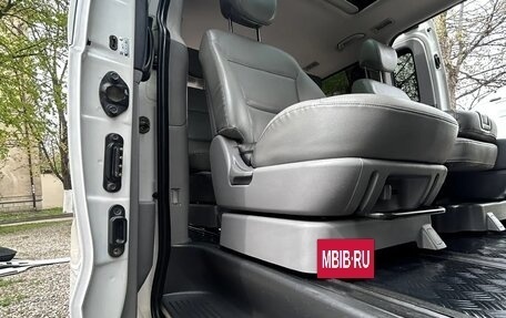 Hyundai Grand Starex Grand Starex I рестайлинг 2, 2015 год, 2 600 000 рублей, 22 фотография