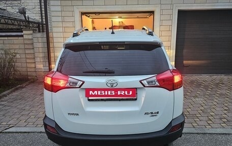 Toyota RAV4, 2014 год, 2 130 000 рублей, 4 фотография