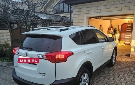 Toyota RAV4, 2014 год, 2 130 000 рублей, 5 фотография