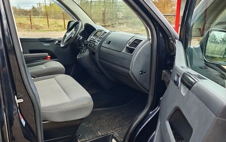 Volkswagen Caravelle T5, 2012 год, 1 550 000 рублей, 9 фотография