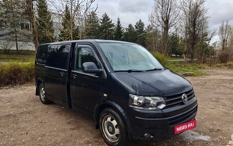 Volkswagen Caravelle T5, 2012 год, 1 550 000 рублей, 3 фотография