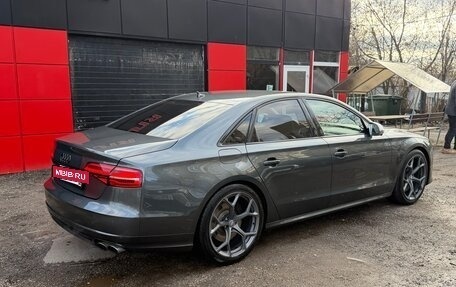 Audi S8, 2012 год, 3 200 000 рублей, 2 фотография