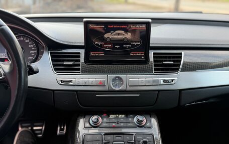 Audi S8, 2012 год, 3 200 000 рублей, 8 фотография