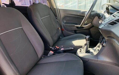 Ford Fiesta, 2015 год, 820 000 рублей, 10 фотография