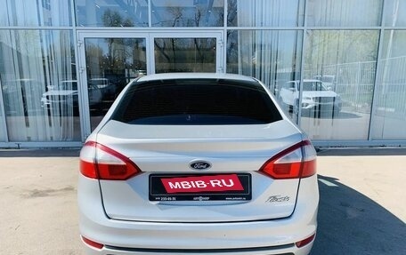 Ford Fiesta, 2015 год, 820 000 рублей, 6 фотография