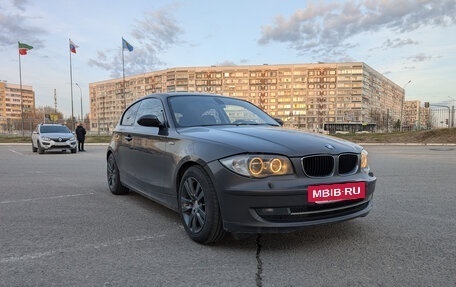 BMW 1 серия, 2007 год, 800 000 рублей, 4 фотография