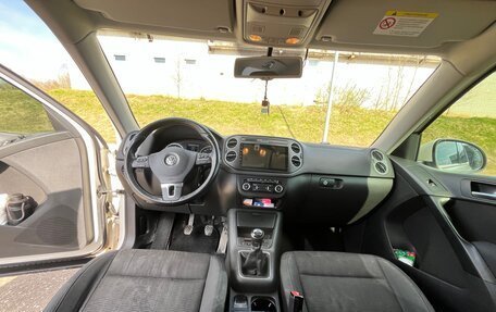 Volkswagen Tiguan I, 2011 год, 700 000 рублей, 8 фотография