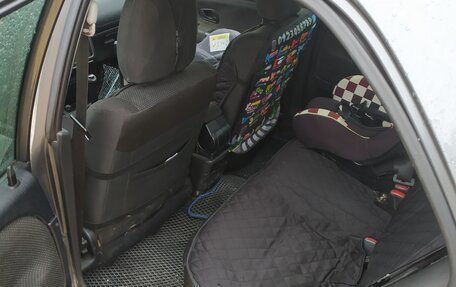 Mitsubishi Carisma I, 2002 год, 400 000 рублей, 4 фотография