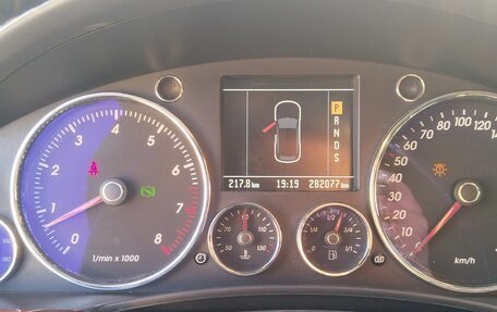 Volkswagen Touareg III, 2005 год, 790 000 рублей, 15 фотография