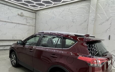 Toyota RAV4, 2018 год, 2 320 000 рублей, 5 фотография