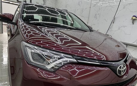 Toyota RAV4, 2018 год, 2 320 000 рублей, 16 фотография