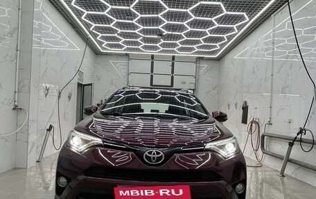 Toyota RAV4, 2018 год, 2 320 000 рублей, 19 фотография