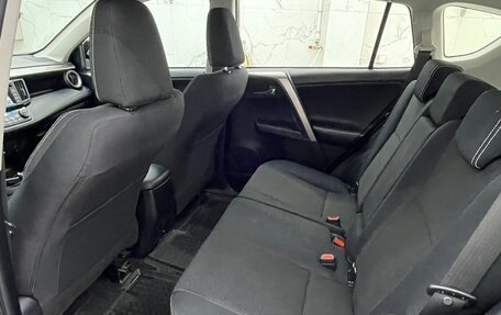 Toyota RAV4, 2018 год, 2 320 000 рублей, 25 фотография