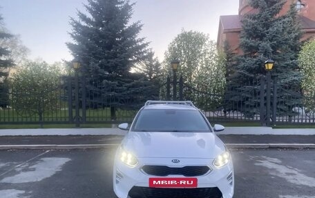 KIA cee'd III, 2019 год, 1 600 000 рублей, 2 фотография